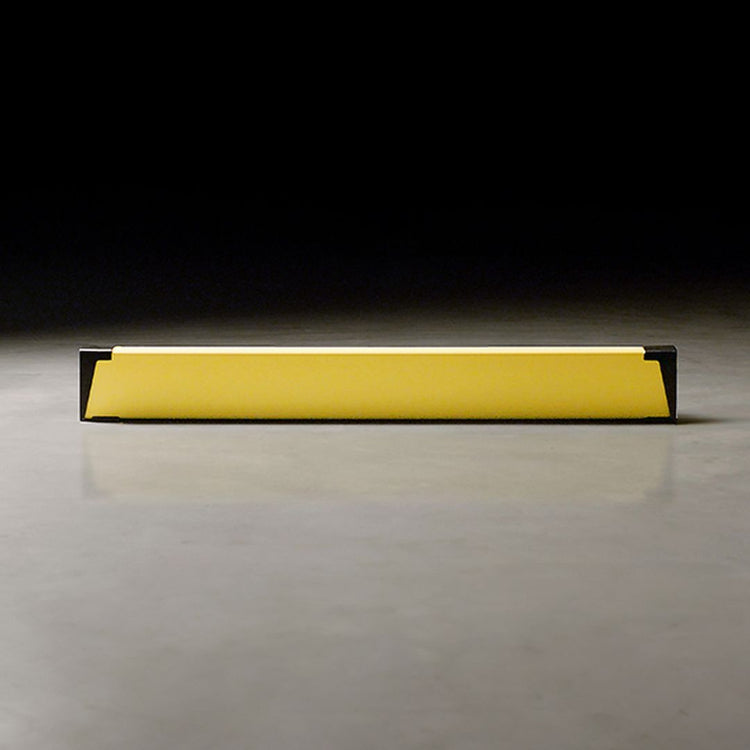 FLOOR BARRIER