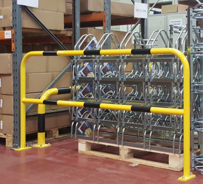Barrière de sécurité en acier de 48mm à cheviller jaune et noir.