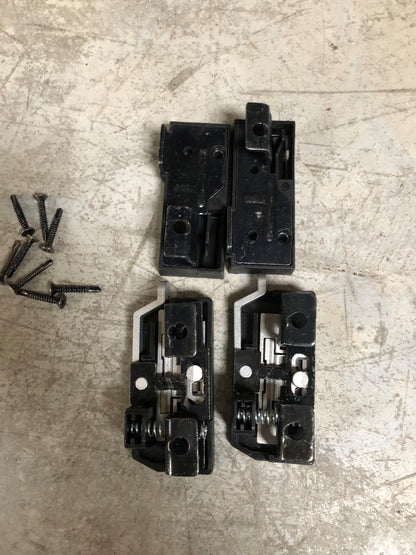 Fixations rapides pour nos panneaux grillagés