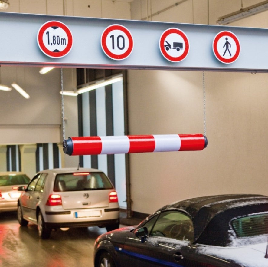 Limiteur de hauteur en plastique rouge et blanc